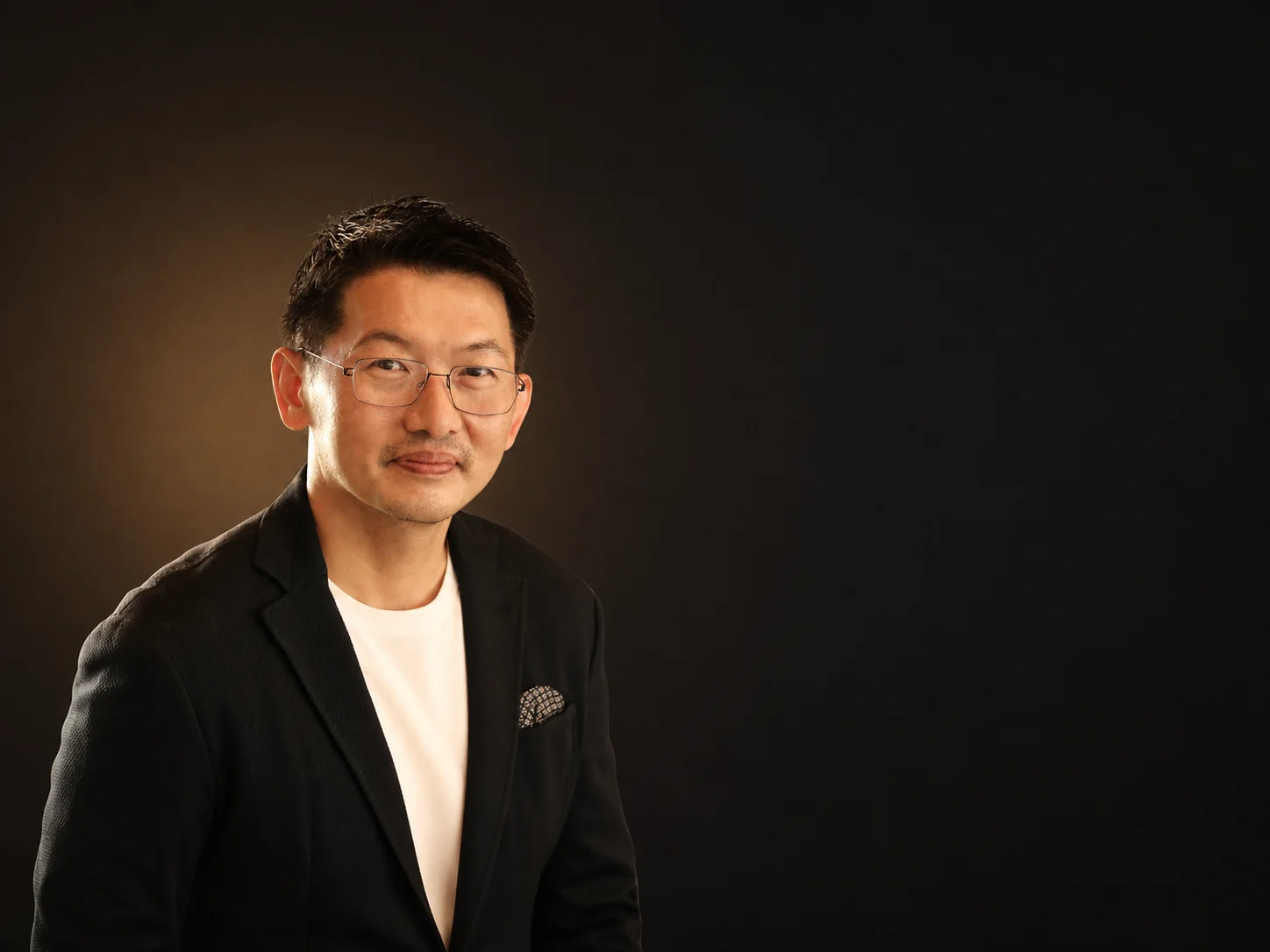 Jo Thana, featured Official Mind